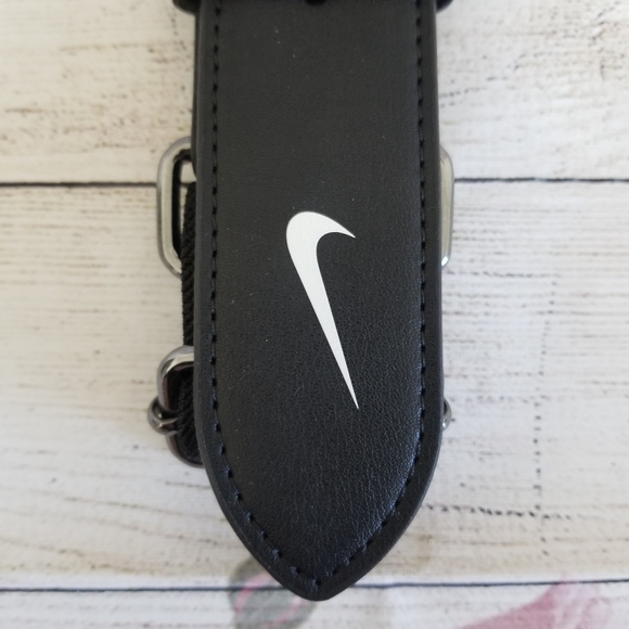 Nike Youth Baseball Belt size 28" to 43" Color Black - Picture 9 of 10